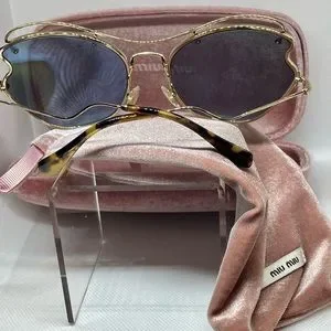 MIU MIU BUTTERFLY SUNGLASSES UVA/UVB s-l400.jpg main image 3